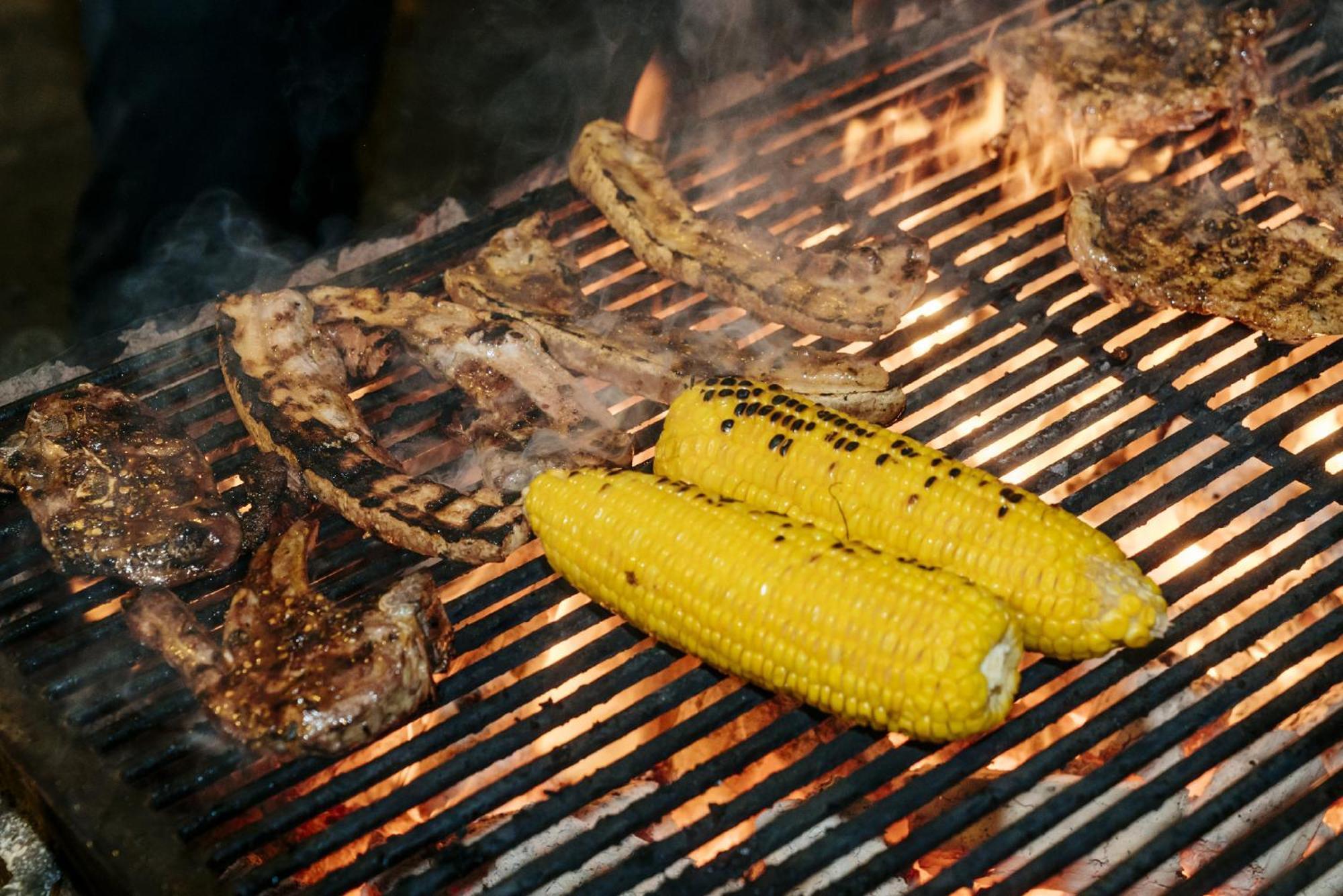 Blue Bay Resort - Access To Pool And Beach-Phuket & Krabi Ko Yao Exteriör bild Corn cobs on a barbecue