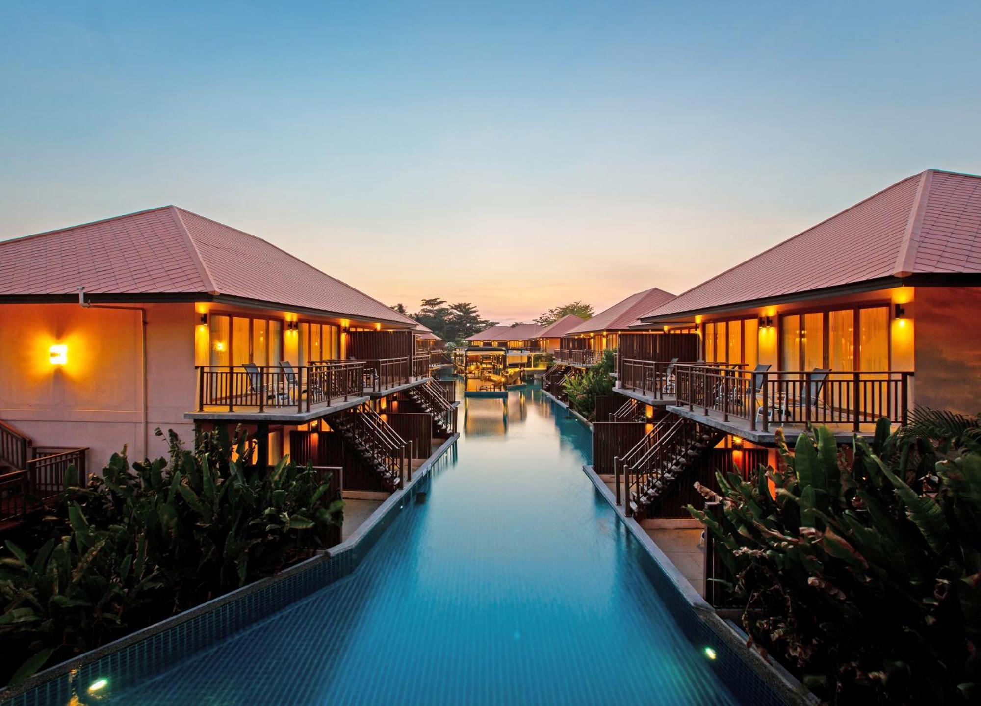 Blue Bay Resort - Access To Pool And Beach-Phuket & Krabi Ko Yao Exteriör bild The Royal Paradise Hotel and Spa