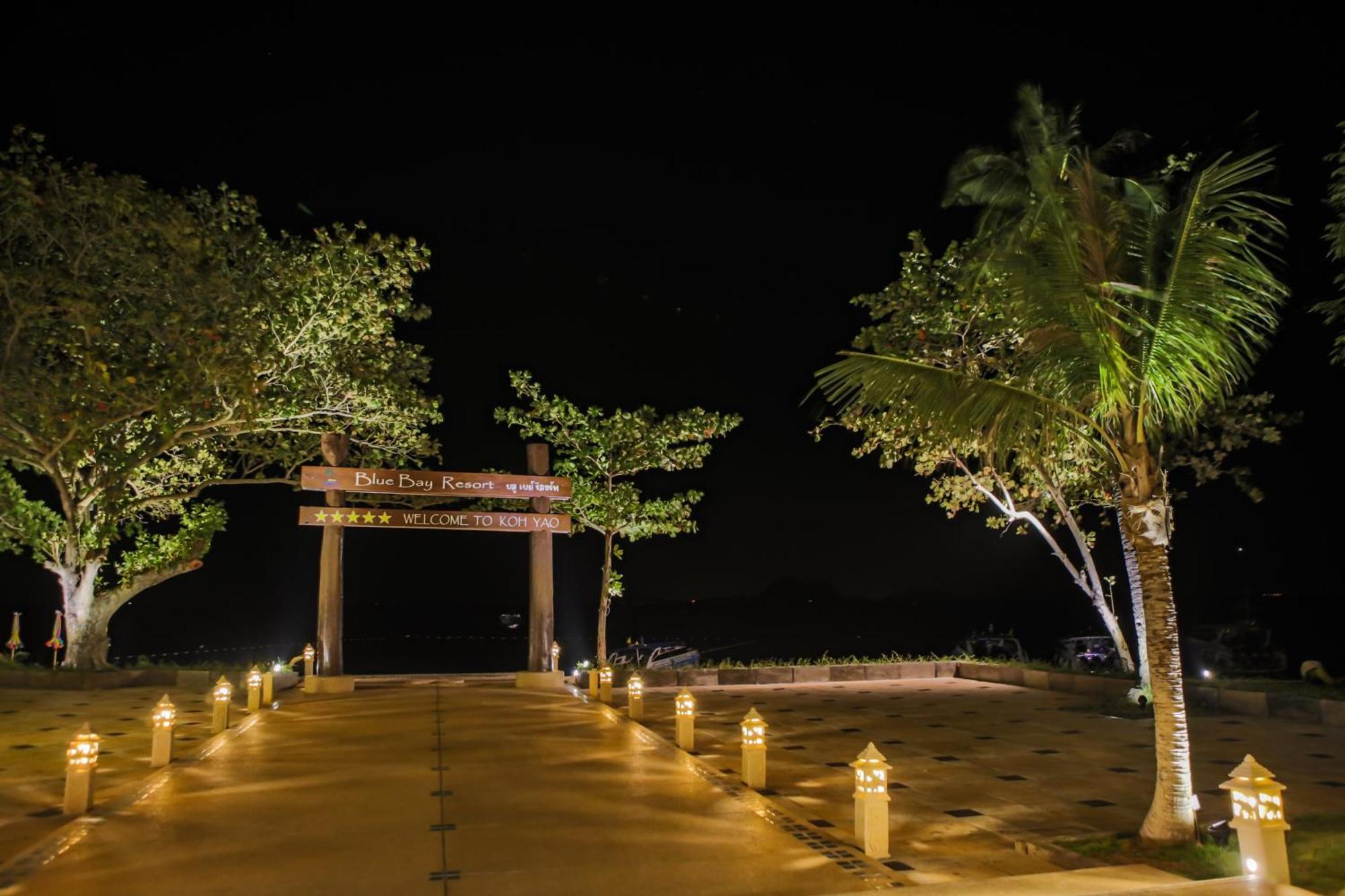 Blue Bay Resort - Access To Pool And Beach-Phuket & Krabi Ko Yao Exteriör bild Entrance to the resort