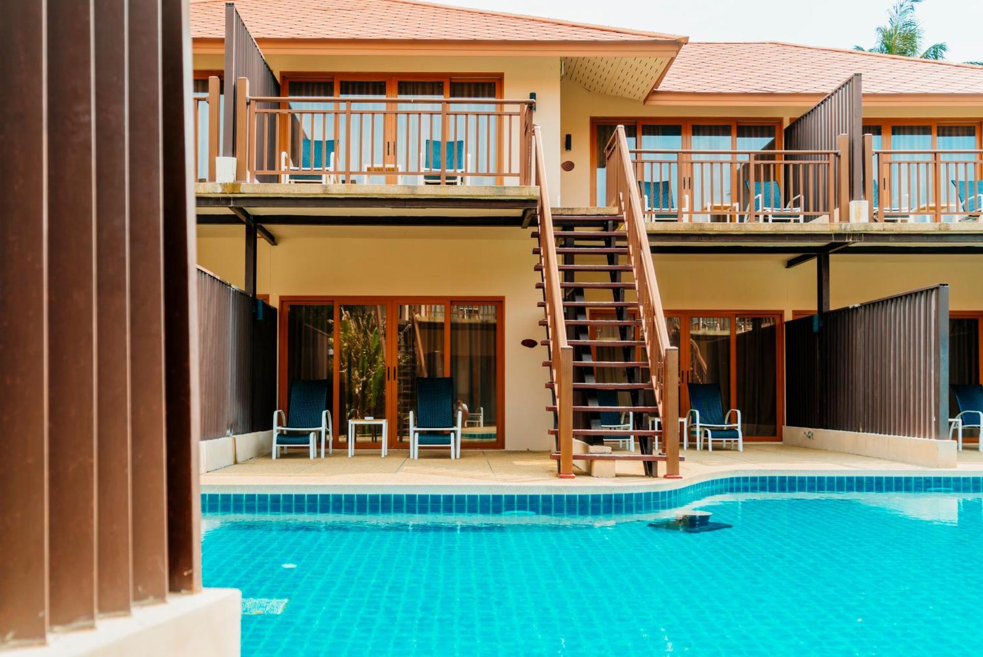 Blue Bay Resort - Access To Pool And Beach-Phuket & Krabi Ko Yao Exteriör bild The resort's pool